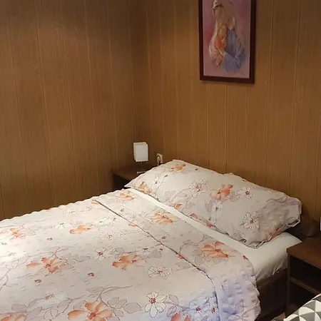 10402a *