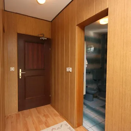 Apartment 10402a *