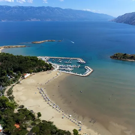 10402a Apartment Lopar